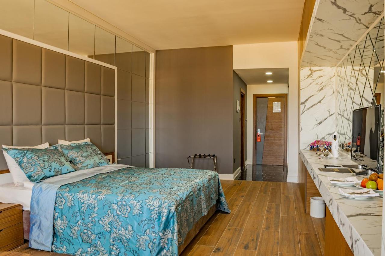 Novel Centre Point Hotel Famagusta  Exterior foto